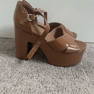 New without box Jeffrey Campbell Platform Sandals